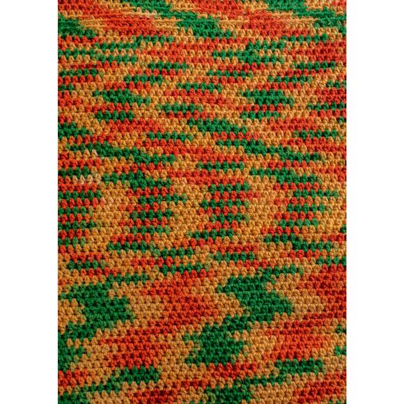 Vintage fringed crochet afghan, 70s orange! 69x27, Lap blanket, indie boho home - Picture 7 of 8